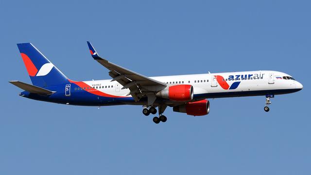 VQ-BEZ:Boeing 757-200:Azur Air